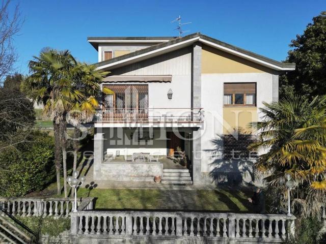 Case e ville in vendita di 270 m²