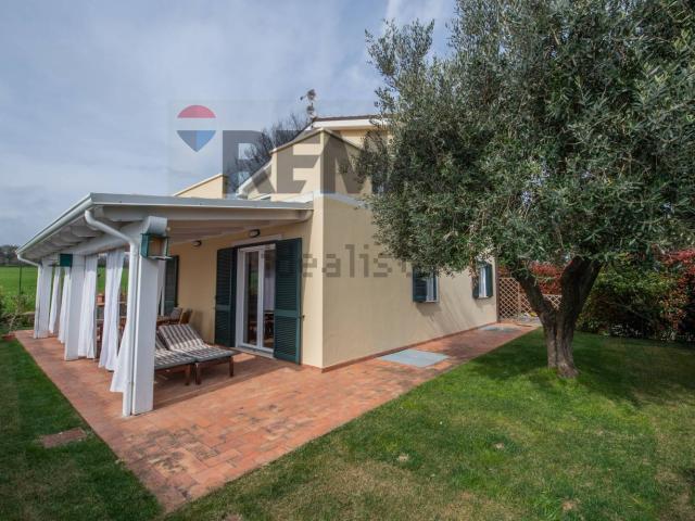 Case e ville in vendita di 270 m²