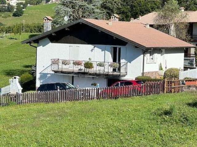 Case e ville in vendita di 270 m²