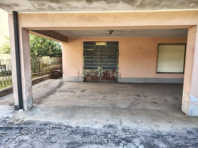 Case e ville in vendita di 270 m²