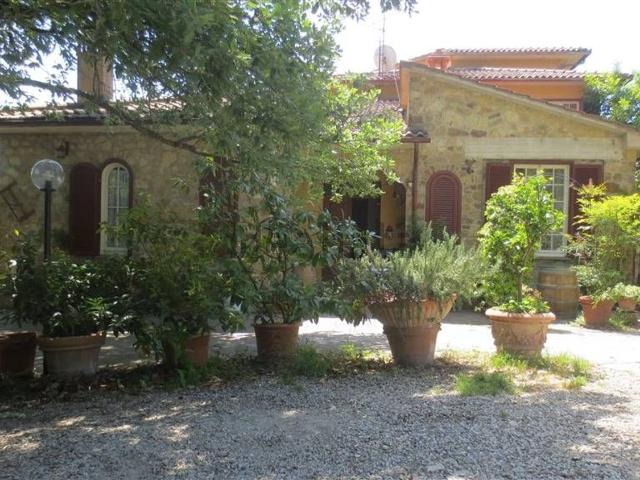 Case e ville in vendita di 267 m²