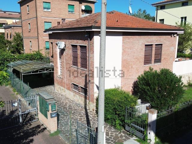 Case e ville in vendita di 270 m² in Via Federico Chopin