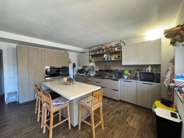 Case e ville in vendita di 270 m² in Via Merendalunga, 6