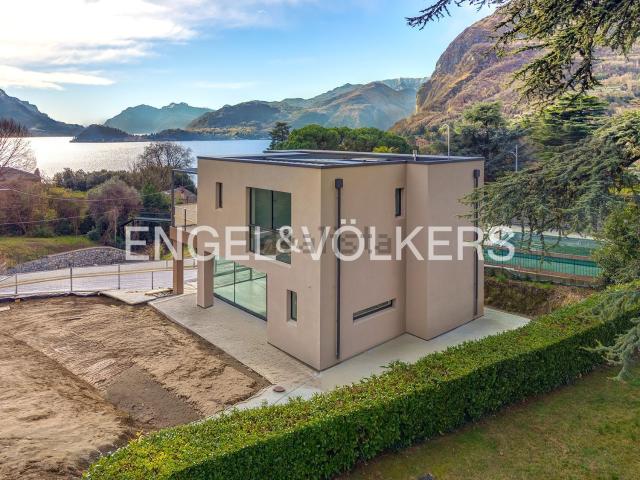 Case e ville in vendita di 270 m² in Via Nazario Sauro
