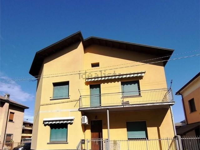 Case e ville in vendita di 270 m² in Via San Giovanni Evangelista, 13
