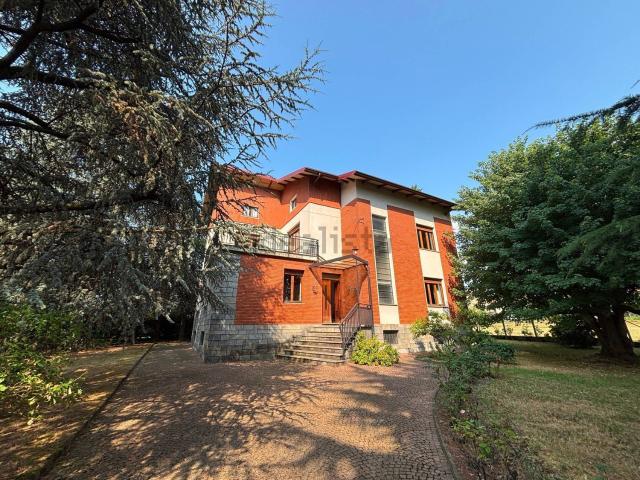 Case e ville in vendita di 270 m² in Via San Sebastiano, 16