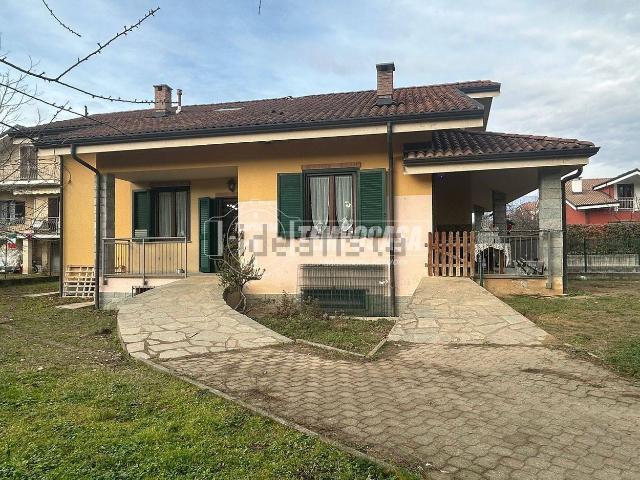 Case e ville in vendita di 270 m² in Via Sant&apos Agostino