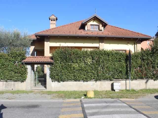 Case e ville in vendita di 270 m² in Via Settimo