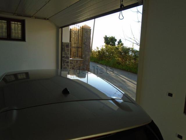 Case e ville in vendita di 270 m² in Via stazione