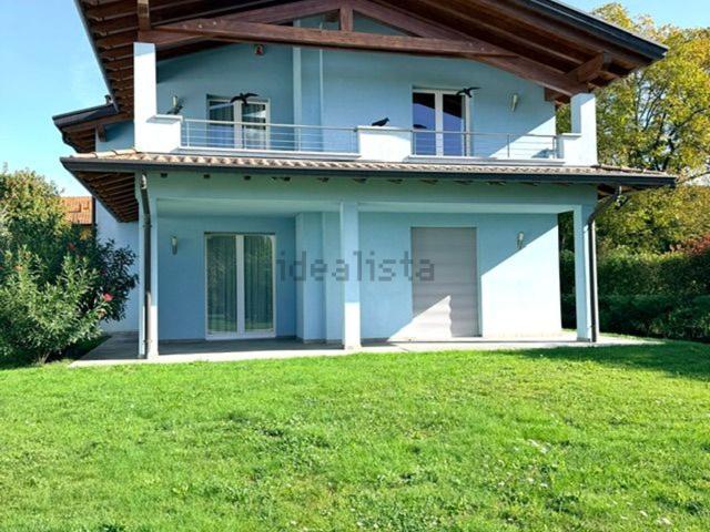 Case e ville in vendita di 270 m² in Via Roma