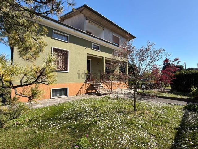 Case e ville in vendita di 270 m² in Via XXIV Maggio, 67