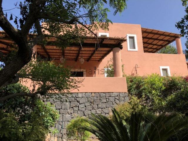 Case e ville in vendita di 270 m² in Contrada ZOLFO