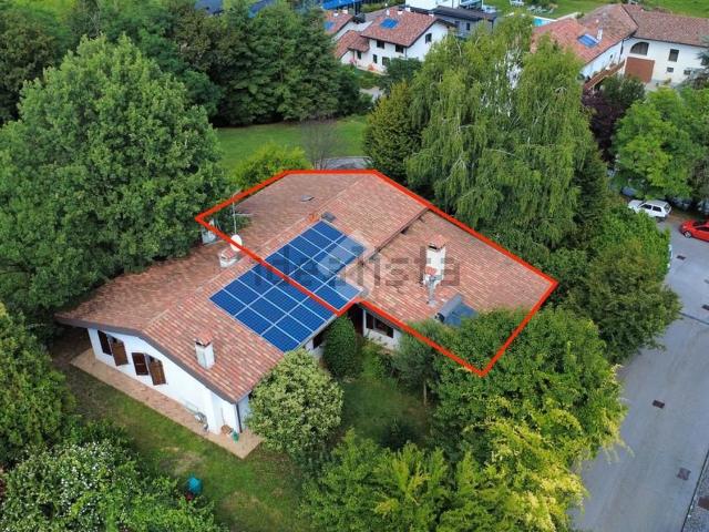 Case e ville in vendita di 270 m² in Strada dei Prati, 15