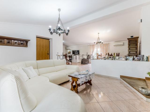 Case e ville in vendita di 270 m² in Strada Piccarello