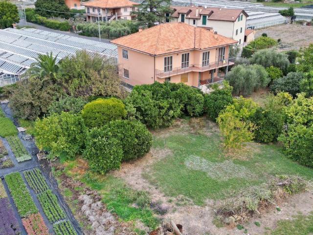Case e ville in vendita di 270 m² in Strada Provinciale Campochiesa, 15