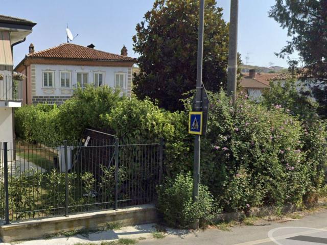 Case e ville in vendita di 271 m² in Via Stazione, 33