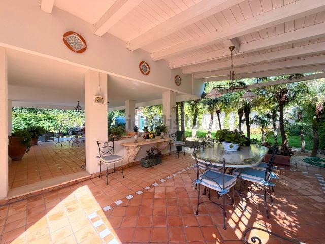 Case e ville in vendita di 271 m² in Viale dei Lidi