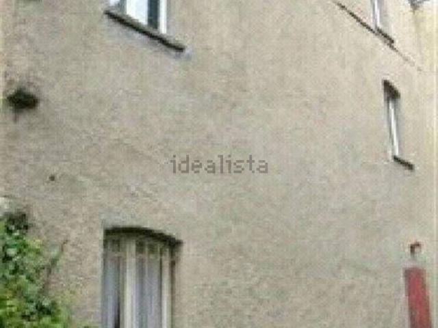 Case e ville in vendita di 272 m² in Via Villa Bassa, 31