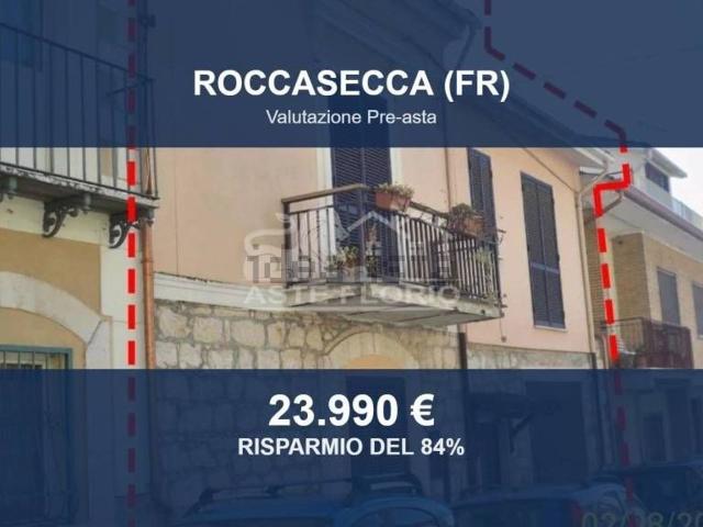 Case e ville in vendita di 273 m² in Via San Maria Nuova, 61