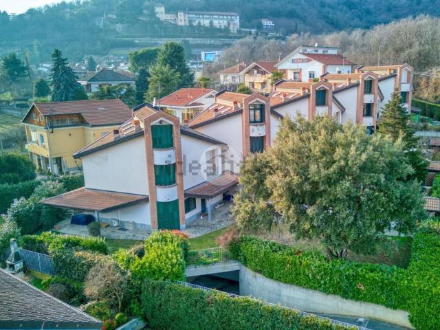 Case e ville in vendita di 274 m² in Via Gorizia, 31