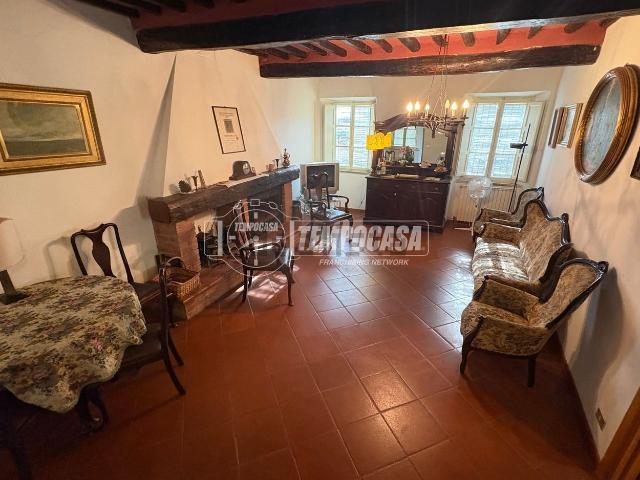 Case e ville in vendita di 274 m² in Via Misigliano