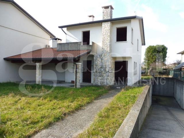 Case e ville in vendita di 275 m²