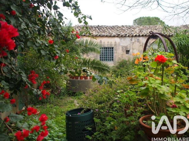 Case e ville in vendita di 275 m² in Contrada Ponte