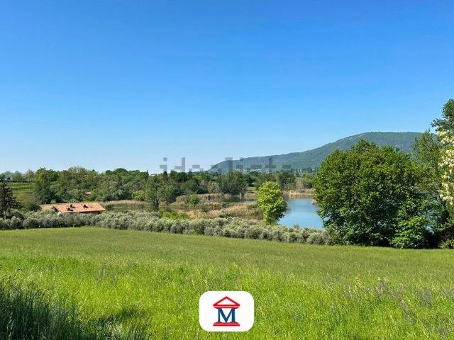 Case e ville in vendita di 276 m² in Via Sebina