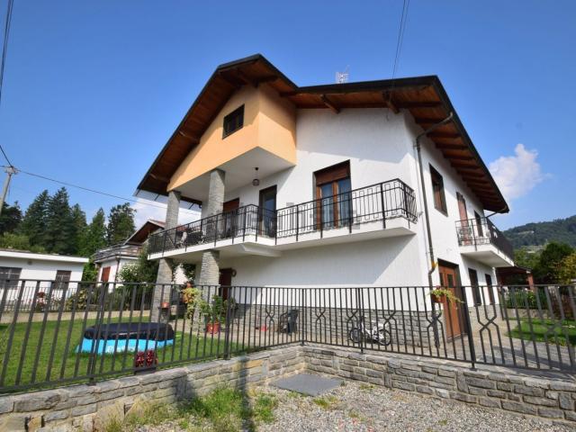 Case e ville in vendita di 277 m² in Strada della Briolera, 15