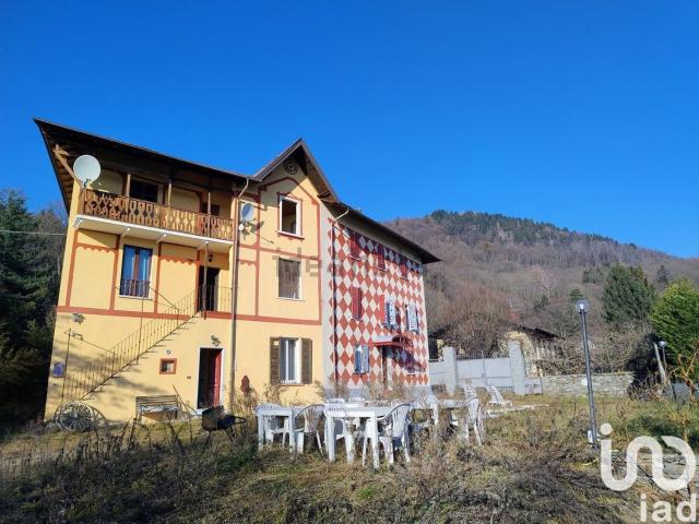 Case e ville in vendita di 1834 m² in Strada Provinciale per Miazzina, 20