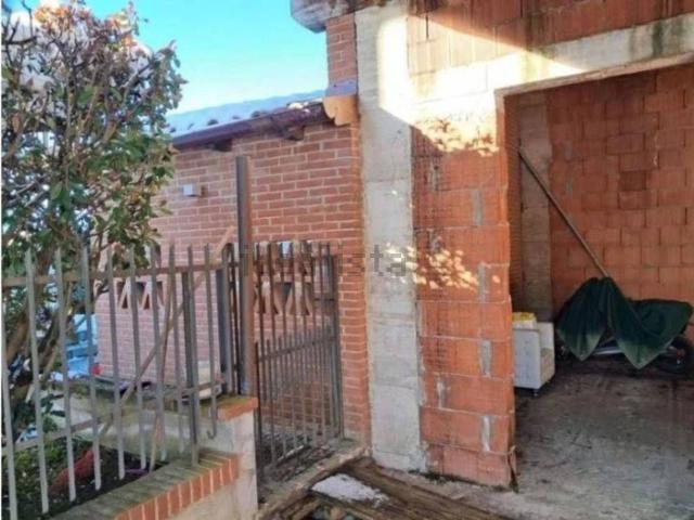 Case e ville in vendita di 278 m² in Via Borromeo