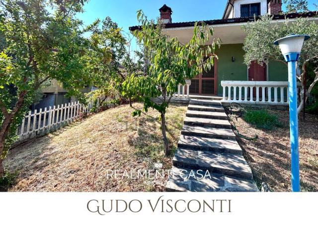 Case e ville in vendita di 278 m² in Via Provinciale