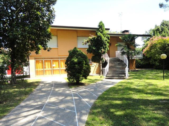 Case e ville in vendita di 279 m²