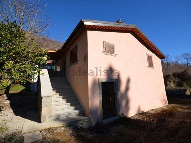 Case e ville in vendita di 280 m²