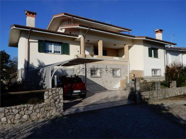 Case e ville in vendita di 280 m²