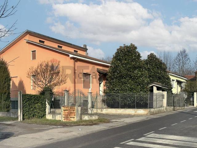 Case e ville in vendita di 280 m²