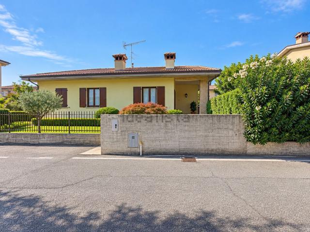 Case e ville in vendita di 280 m²