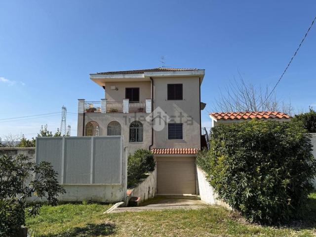 Case e ville in vendita di 280 m²