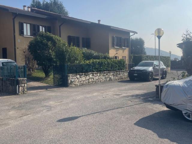 Case e ville in vendita di 280 m² in Via Antonio Gramsci