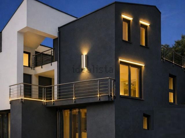 Case e ville in vendita di 280 m² in Via Alcide De Gasperi, 54