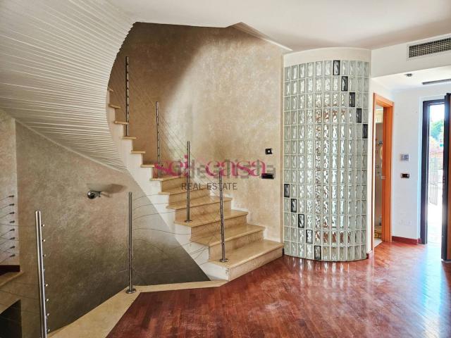 Case e ville in vendita di 280 m² in Via Bettino Ricasoli