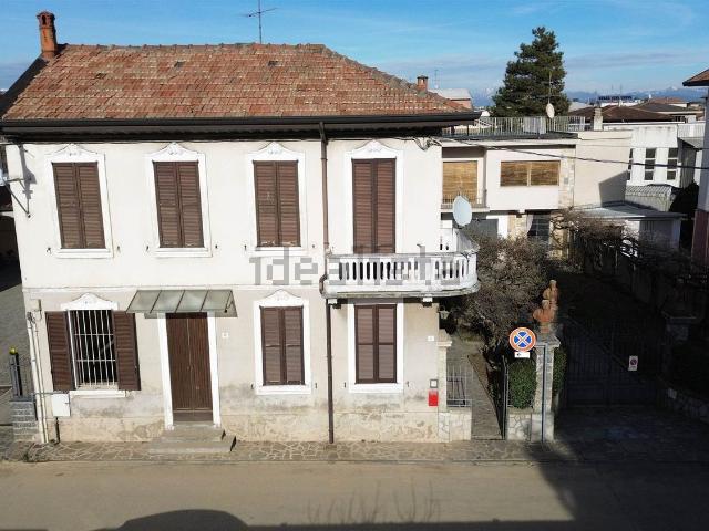 Case e ville in vendita di 280 m² in Via Bergamo, 17