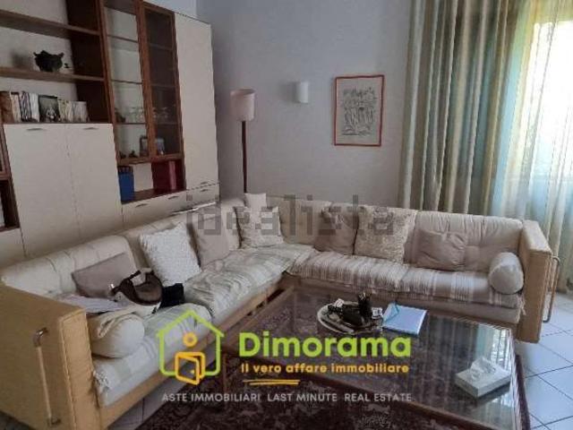 Case e ville in vendita di 280 m² in Via Galileo Galilei