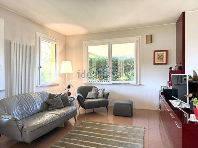 Case e ville in vendita di 280 m² in Via Guglielmo Marconi