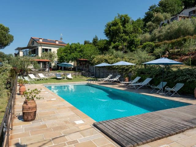 Case e ville in vendita di 280 m² in Via dei Caduti, 92