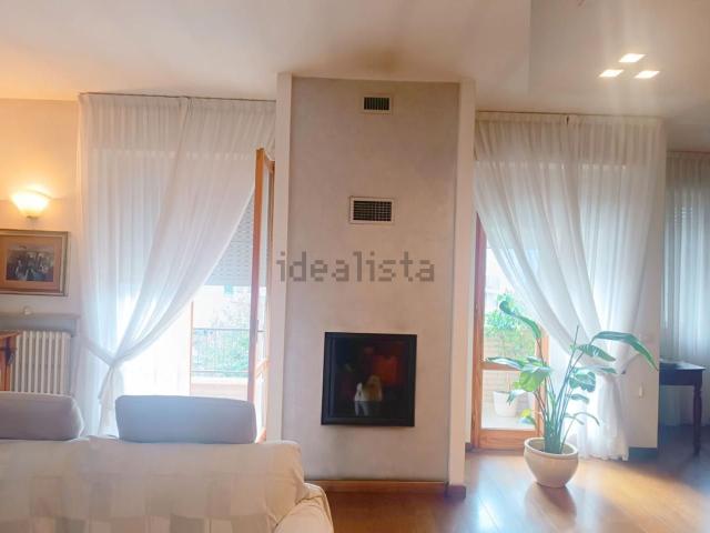 Case e ville in vendita di 280 m² in Via Egidio Gorra, 1