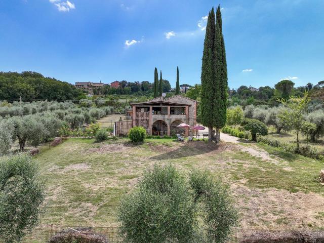 Case e ville in vendita di 280 m² in Via Marinozzi