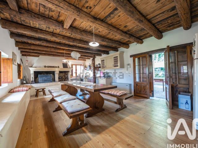 Case e ville in vendita di 280 m² in Via San Lorenzo