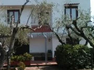 Case e ville in vendita di 280 m² in Via Serroni Alto, 1
