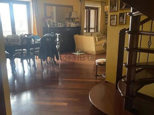 Case e ville in vendita di 280 m² in Via Privata Torretta